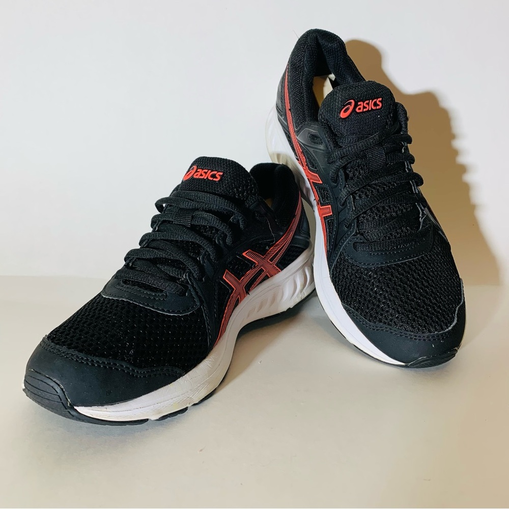 ASICS - Picture 6 of 9